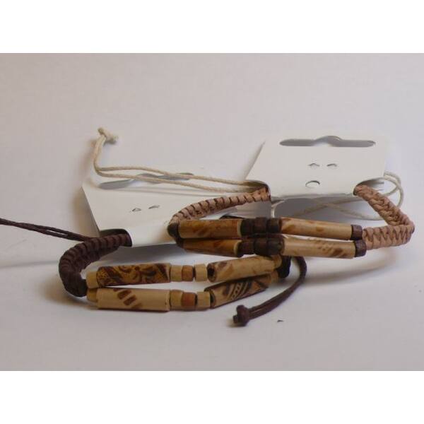 LA mit Holzelementen, div. Farben