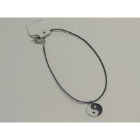 Anhänger Yin Yang an schwarzem Stoffband