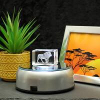 3D-Glas-Cube-laufender Löwe, versch. Größen