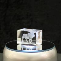 Crystal cuboid block, motif Running Lion