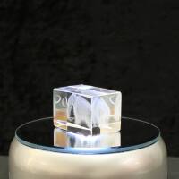 Crystal cuboid block, motif Mammoth