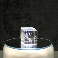 Crystal cuboid block, motif Mantara