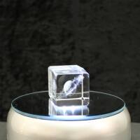 Crystal cuboid block, motif Saturn