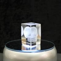 Kristallglas Figur Motiv Totenkopf